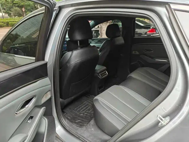 BYD Qin L — Фото автомобиля 17