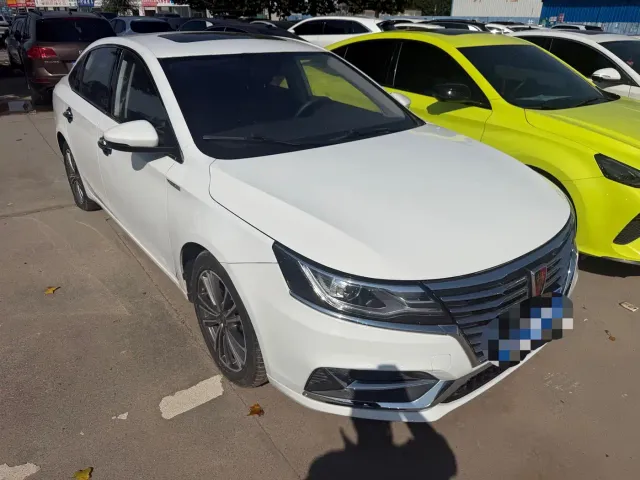 Roewe i6 — Фото автомобиля 3