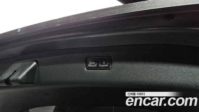 Genesis GV80 — Фото автомобиля 27