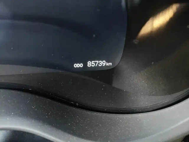 Toyota Sienna — Фото автомобиля 4