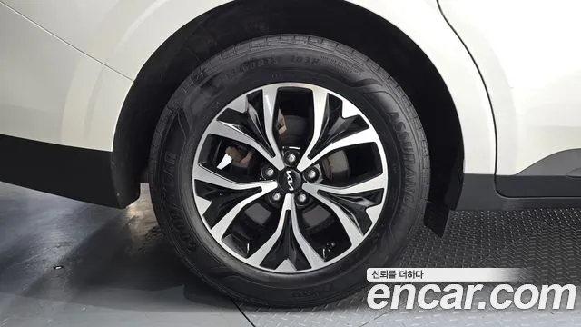 Kia Canival Carnival 4 поколение Бензин 9 мест Prestige — Фото автомобиля 5