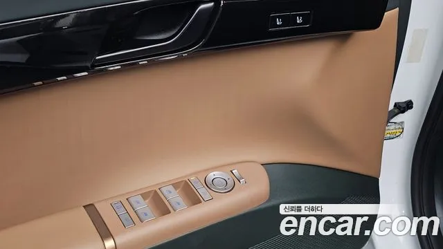 Hyundai Grandeur GN7 — Фото автомобиля 19