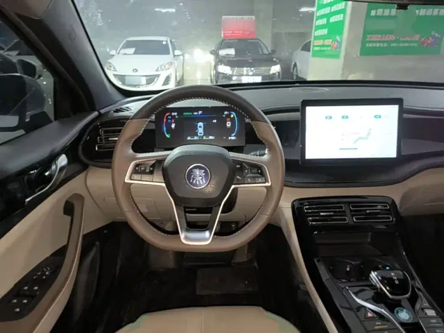 BYD Qin PLUS — Фото автомобиля 10