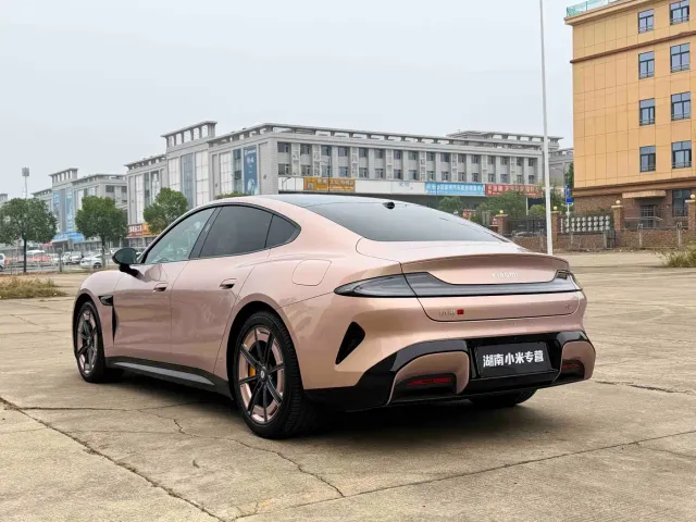 Xiaomi SU7 — Фото автомобиля 13