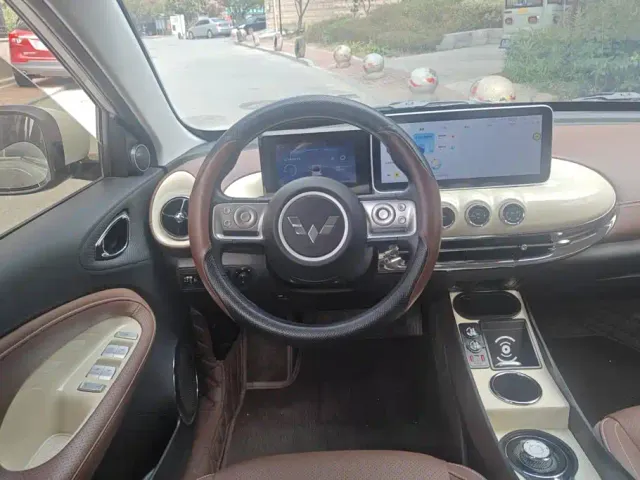 Wuling Bingo — Фото автомобиля 15