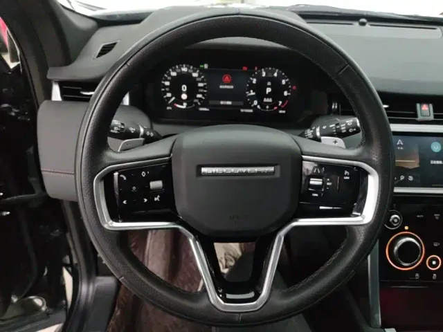 Land Rover Discovery Sport — Фото автомобиля 10