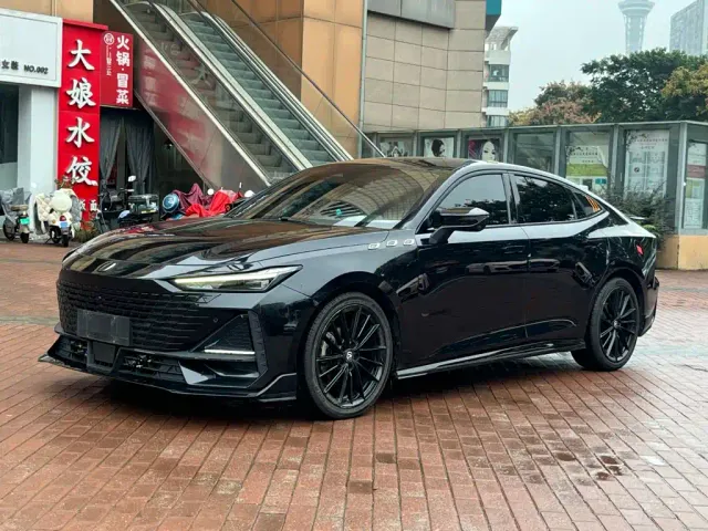 Фотография автомобиля — Changan UNI-V