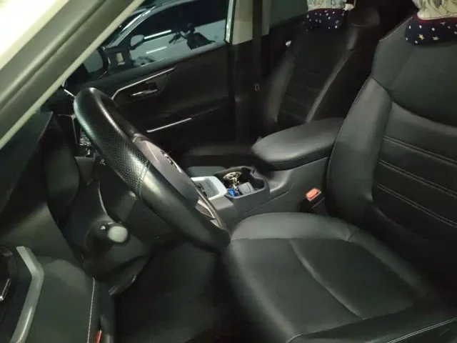 Toyota RAV4 Rongfang 2023 2.0L CVT FWD Style Plus Edition — Фото автомобиля 11