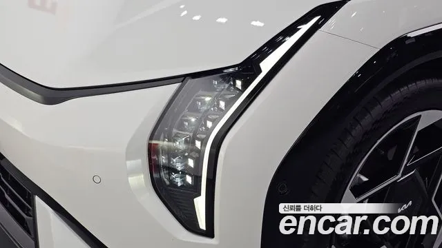 Kia EV4 — Фото автомобиля 7