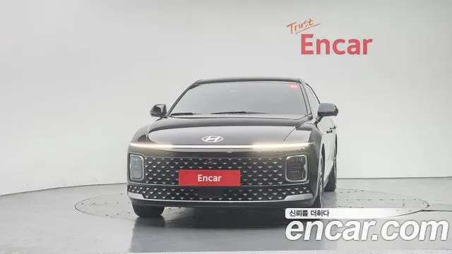 Hyundai Grandeur GN7 — Фото автомобиля 3