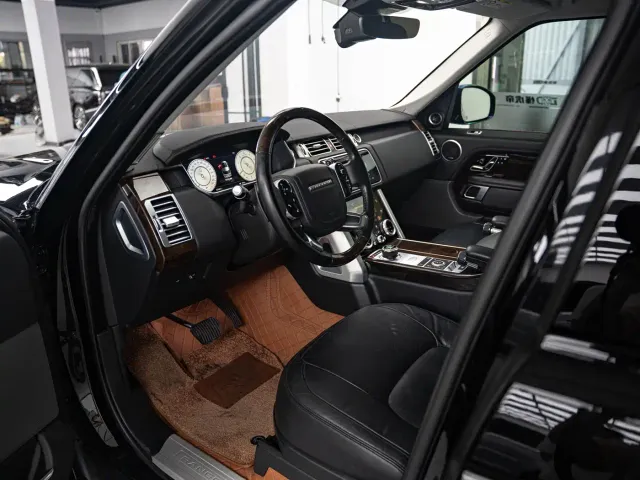 Land Rover Range Rover — Фото автомобиля 8