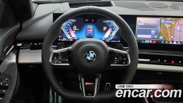 BMW 5 Series G60 — Фото автомобиля 14