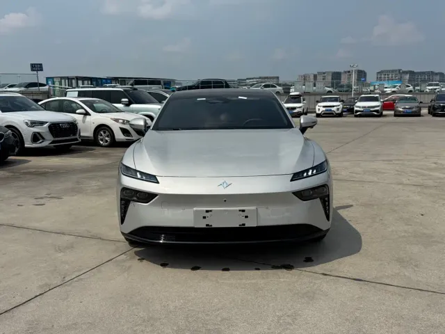 Dongfeng eπ 007 — Фото автомобиля 2