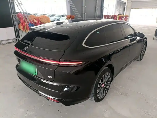 Nio ET5 Touring — Фото автомобиля 6