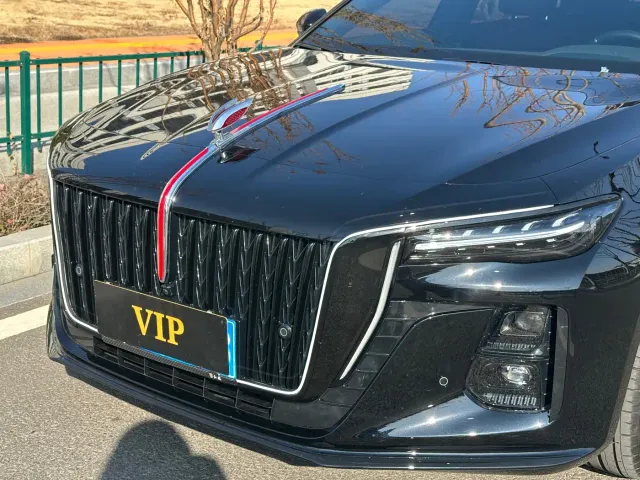 Hongqi H5 — Фото автомобиля 4