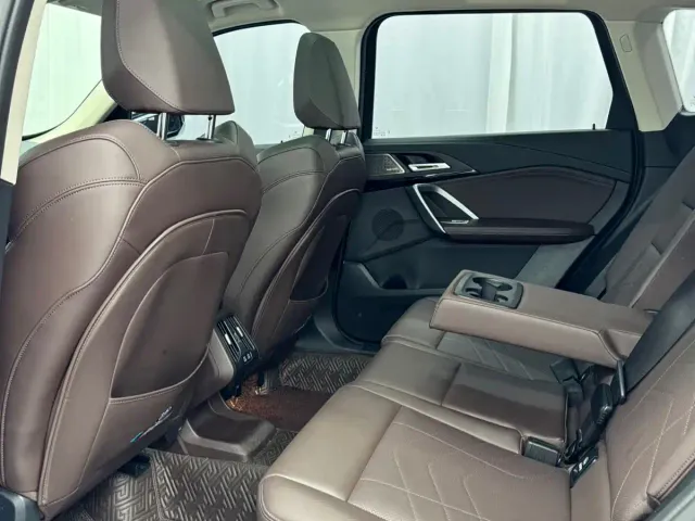 BMW X1 — Фото автомобиля 12