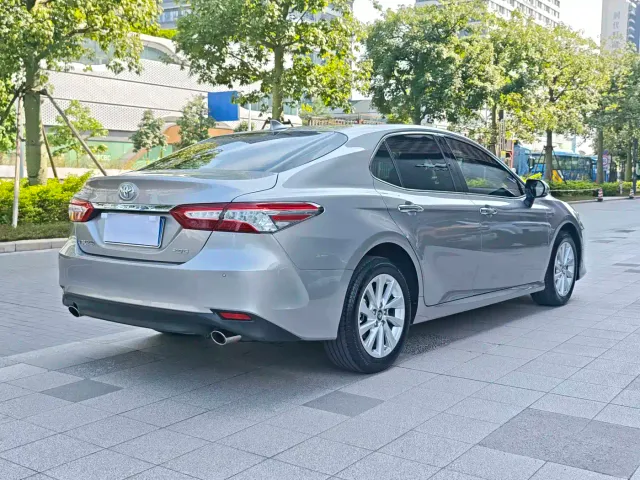Toyota Camry — Фото автомобиля 4