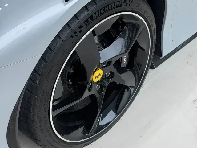 Ferrari SF90 — Фото автомобиля 5