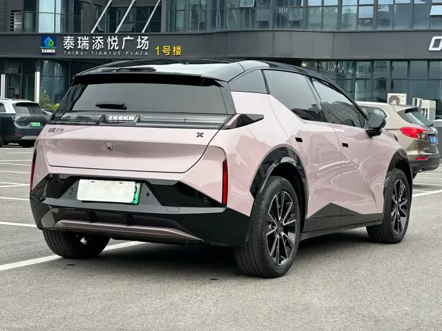 ZEEKR Zeekr X 2024 Model 5-Seat 4WD Version — Фото автомобиля 7