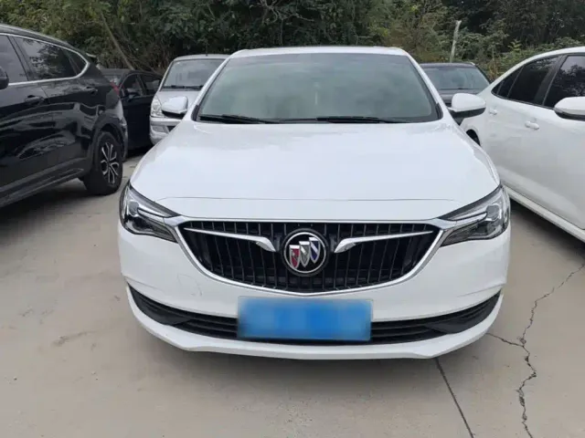 Buick Excelle — Фото автомобиля 2
