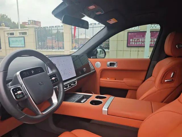 Li Auto L7 — Фото автомобиля 6