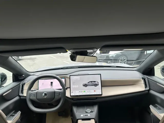 Volvo XC70 Plug-in Hybrid — Фото автомобиля 10