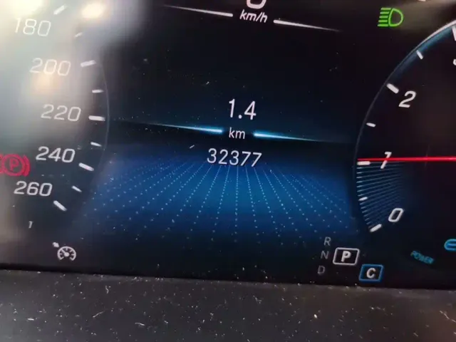 Mercedes-Benz C-Class — Фото автомобиля 16