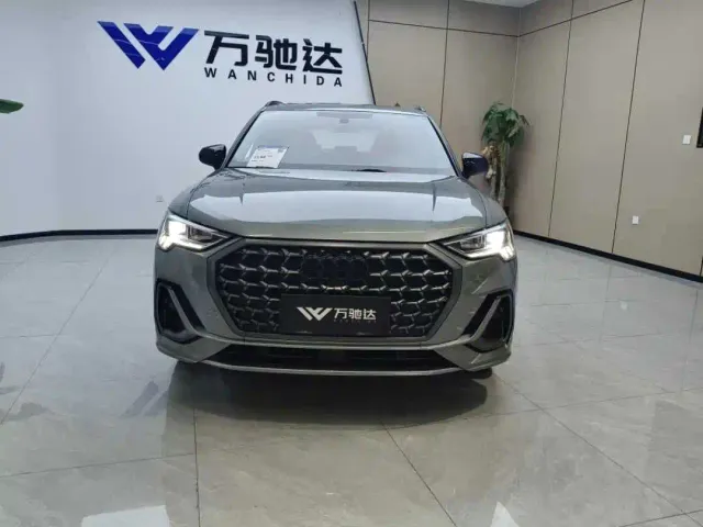 Фотография автомобиля — Audi Q3