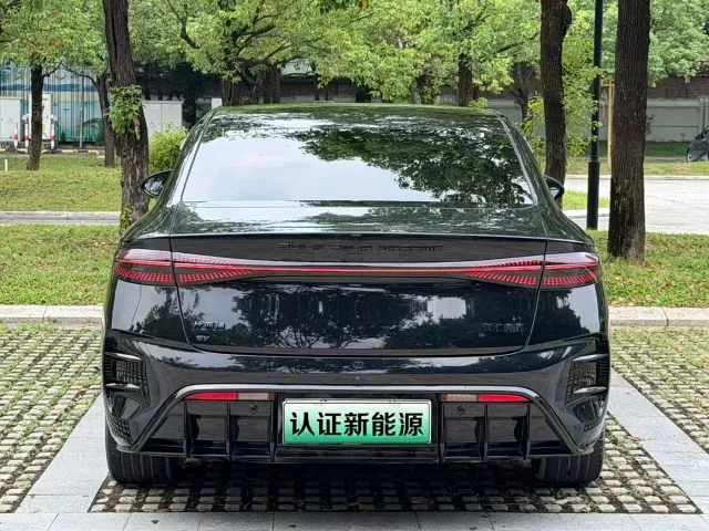 BYD Seal — Фото автомобиля 12