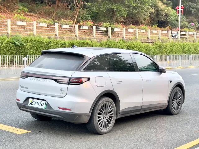 Leapmotor C11 — Фото автомобиля 7