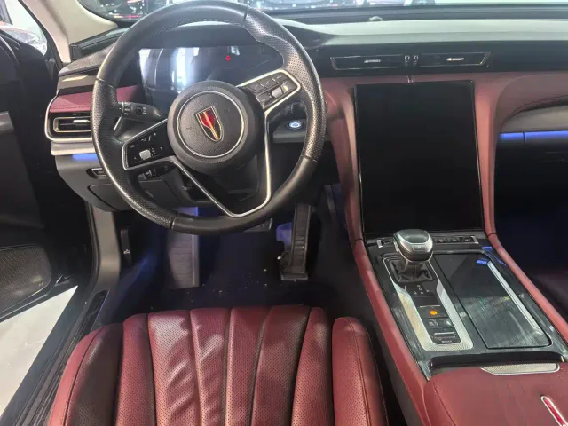 Hongqi H5 — Фото автомобиля 17