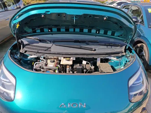 GAC Aion UT — Фото автомобиля 19