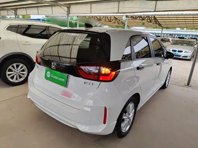 Honda Fit — Фото автомобиля 6