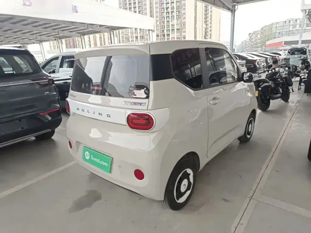Wuling Hongguang Mini EV — Фото автомобиля 6