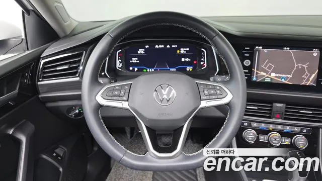 Volkswagen Jetta — Фото автомобиля 14