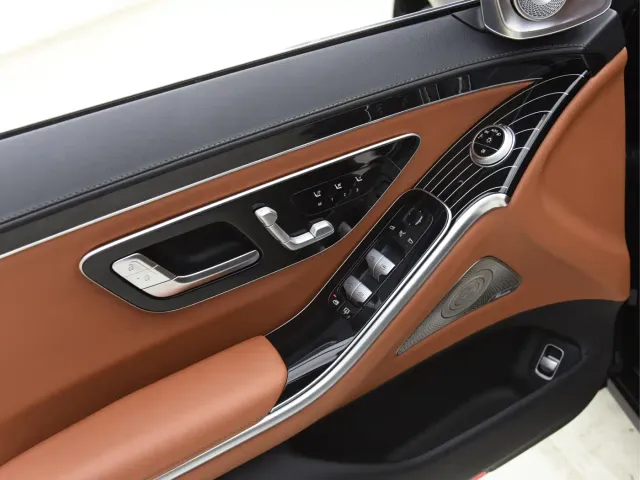 Mercedes-Benz S-Class — Фото автомобиля 10