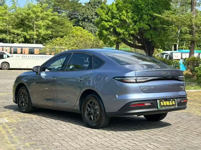 BYD Seal 05 DM-i — Фото автомобиля 6