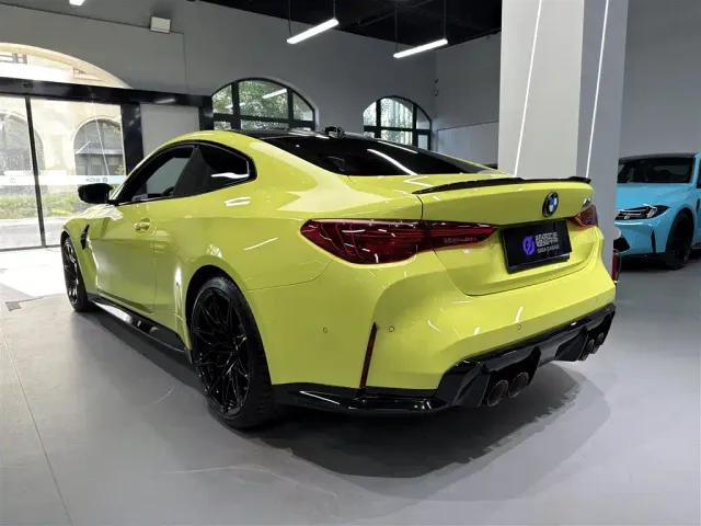 BMW M4 — Фото автомобиля 4