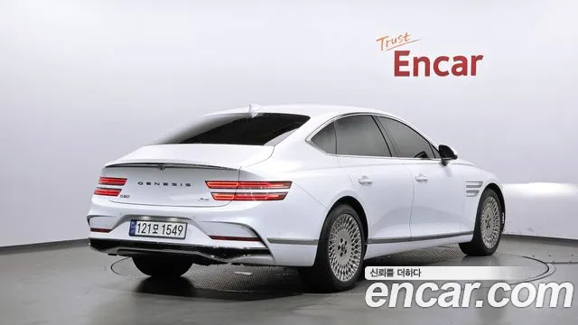 Genesis G80 Бензин 2.5 турбо AWD — Фото автомобиля 2