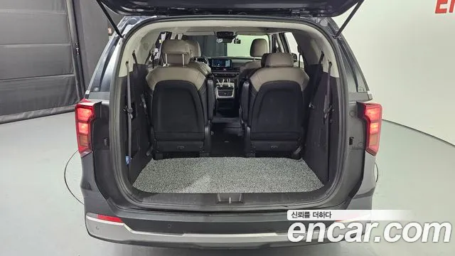 Kia Carnival Generation 4 — Фото автомобиля 21