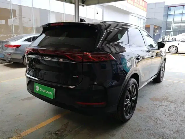 BYD Tang — Фото автомобиля 6