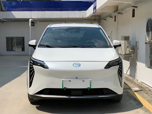 GAC Aion Y — Фото автомобиля 2