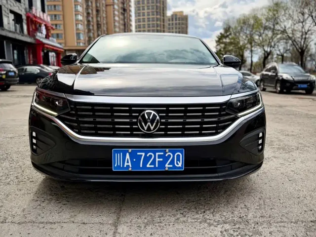 Volkswagen Passat — Фото автомобиля 2