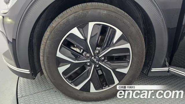 Kia EV6 — Фото автомобиля 5