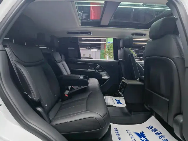 Land Rover Range Rover — Фото автомобиля 9