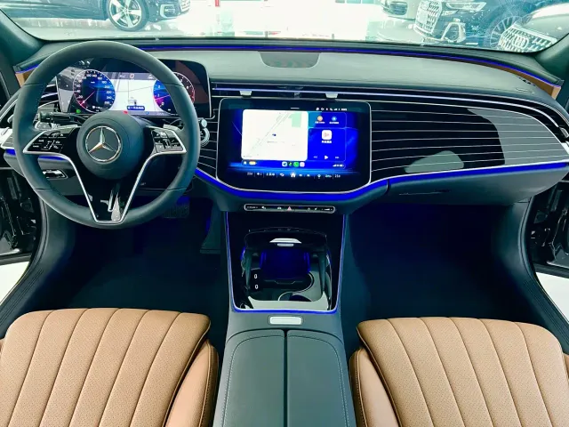 Mercedes-Benz E-Class — Фото автомобиля 9