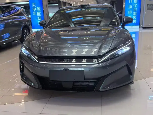 BYD Han L — Фото автомобиля 4