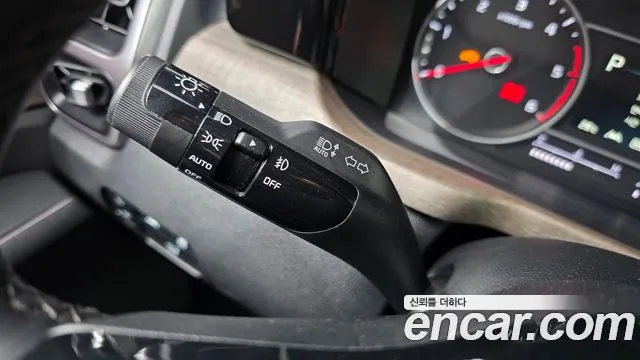 Kia Sorento Sorento 4-е поколение Дизель 2.2 2WD — Фото автомобиля 27