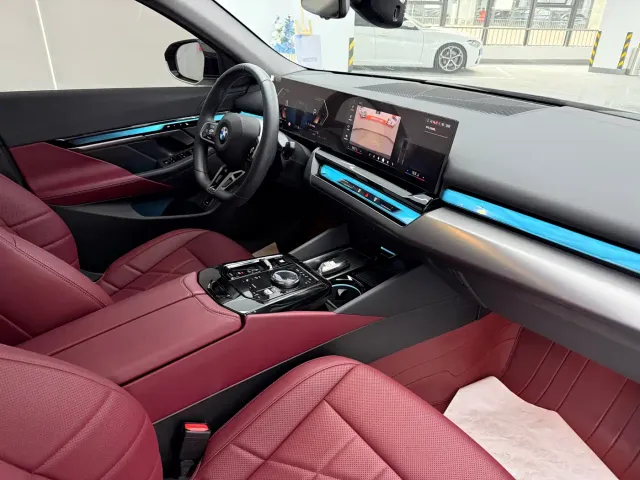 BMW 5 Series — Фото автомобиля 8