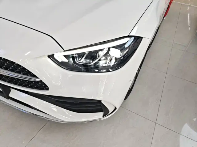 Mercedes-Benz C-Class — Фото автомобиля 23